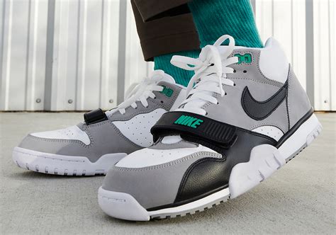 air trainer 1 chlorophyll 2022